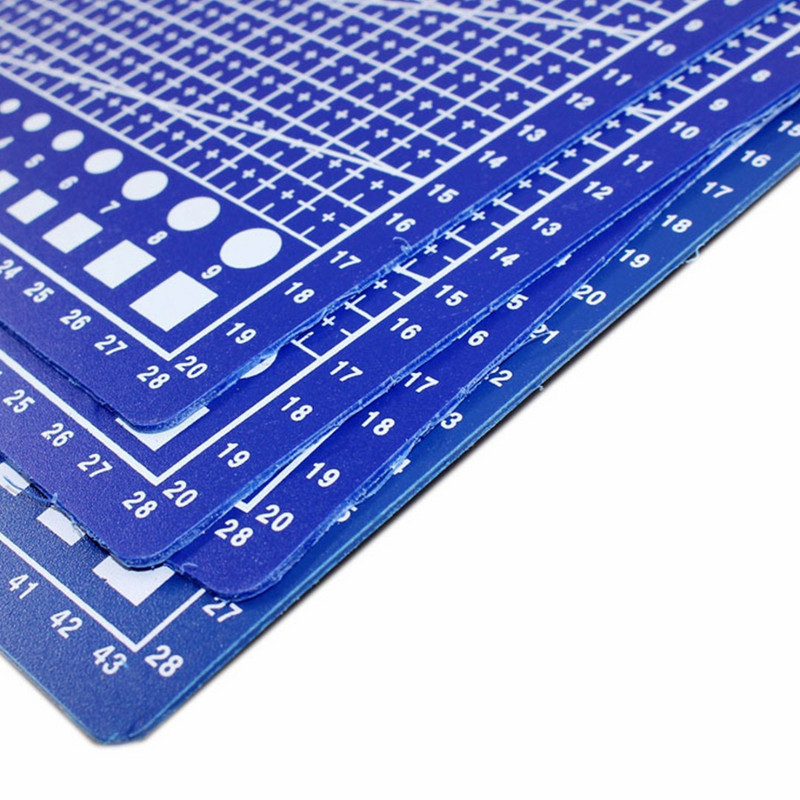 1 gab A4 griešanas dēlis ar režģa līnijām, vienpusējs apakšklājs darbvirsmas paliktnis audumu vatēšanai šūšanai, albumu veidošanas izglītības rīki