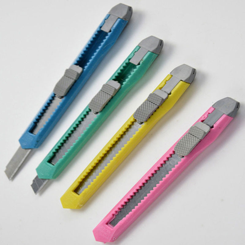 Nuplėšiamas peiliukas, peilis, peilis, popierius, studentas, biuro reikmenys, meno dėžutė.