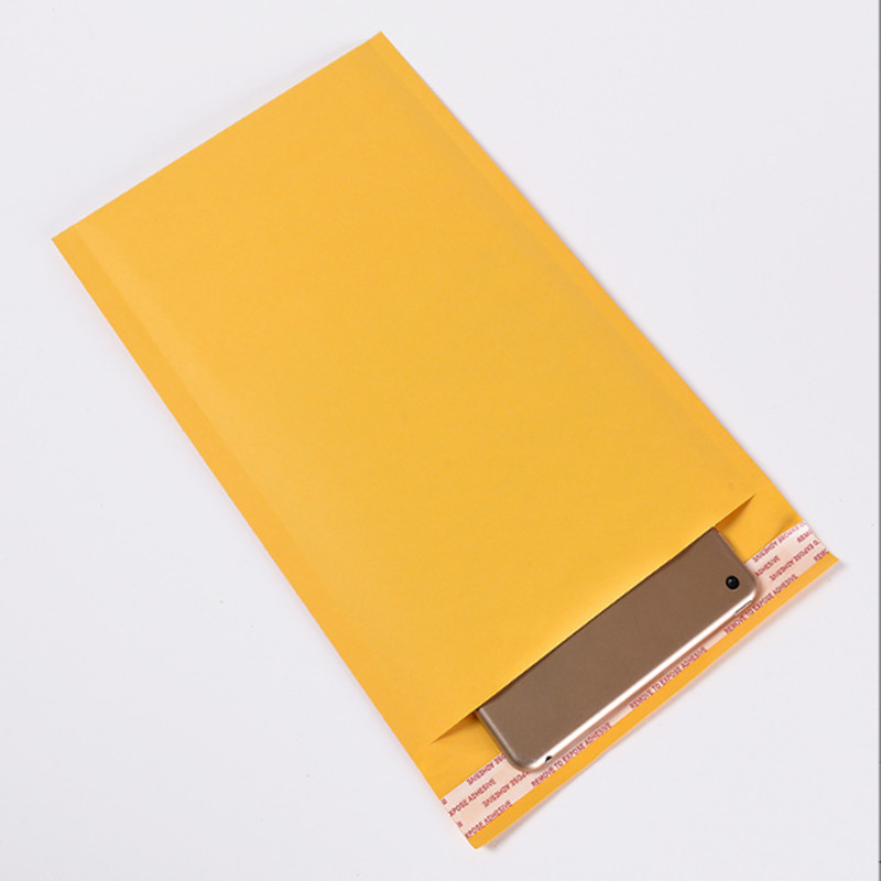 50db/tétel Buborékfólia csomagoló borítékhoz Sárga polietilén levelezőtasakok ruha csomagolásához Szállítási boríték kis méret 9*13+4cm