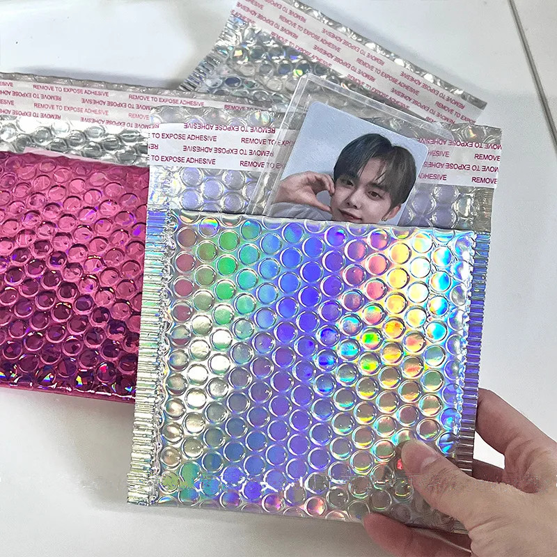 20 buc./lot cu laser Bubble Mailer Reciclare argintiu Film laminate din aluminiu rezistent la socuri Hârtie cu bule pentru card de ambalare de înaltă calitate