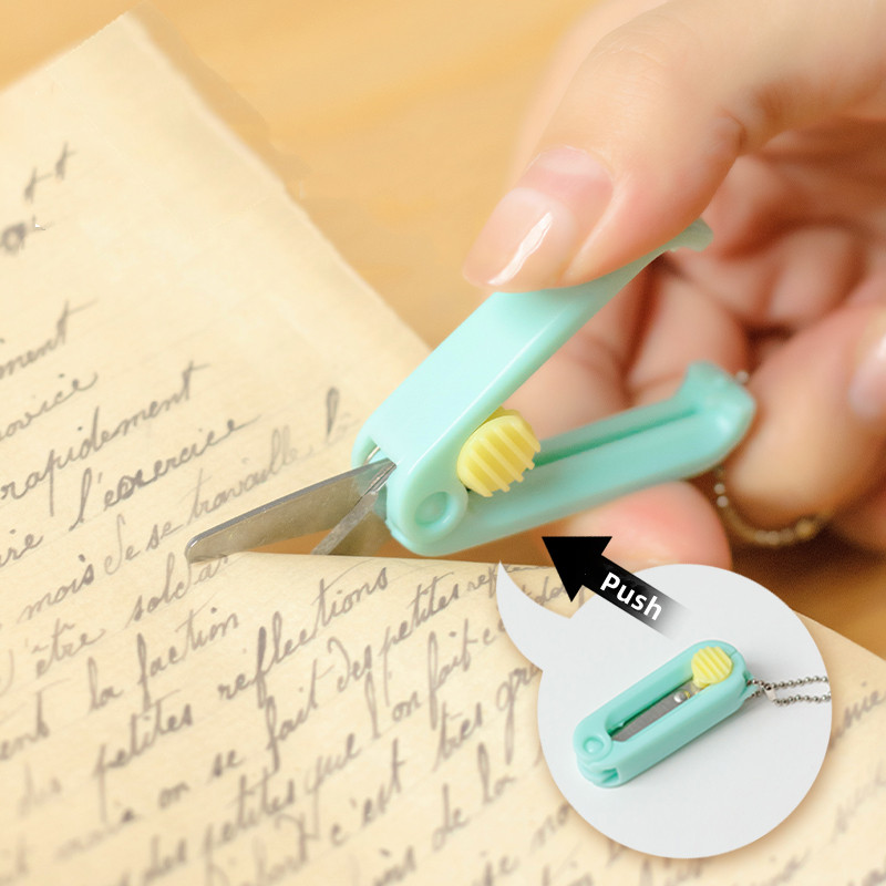 Kreativne mini sklopive škare Prijenosni privjesak za ključeve Pomoćne škare od nehrđajućeg čelika za školu Ured za rezanje papira Stacionar