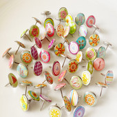 50 vnt. apvalus „pasidaryk pats“ raštas, plokščia galvutė, kūrybingas smeigtukas biuro dekoravimui