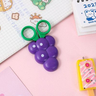 Üliõpilastele mõeldud mini-roostevabast terasest aaskäärid, värvilised käepidemed. Ise tehke kunst käsitöö paberi lõikamine kirjatarbed kooli kodukontori tööriist