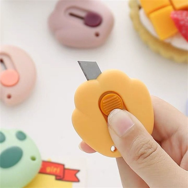 YUSHEN Cat Paw Knife Papeleria džepni nož za pisaći pribor Slatki sklopivi nož Rezač za kutije Pretty Utility Knife Cutter Paper