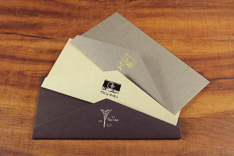 10gab/partija Eiropas vintage Karstā štancēšanas druka Kraftpapīra aploksnes Kāzu vēstules ielūguma aploksne 110mmX220mm