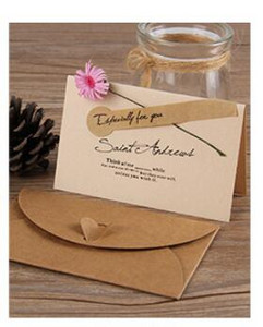 1 komplekti miniümbrik Vintage isetegemise jõupaberist kutse õnnitluskaardi sildid Kaardid Käsitsi valmistatud kuivlillega pulmapeo kingituse ümbrik