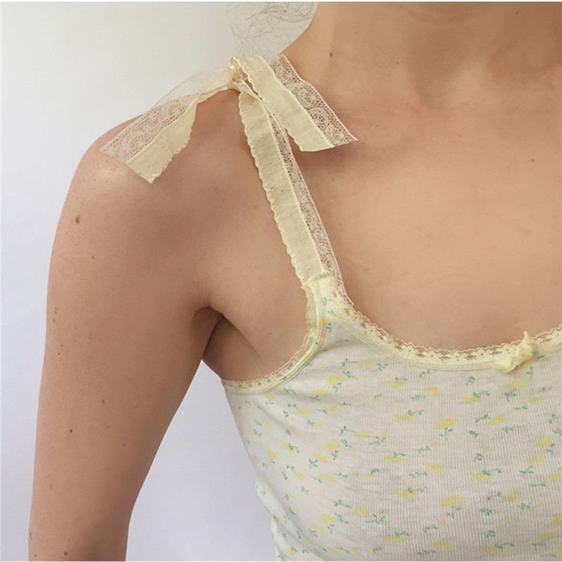 Xingqing Kawaii Cami Top y2k Oblečenie Fairy Grunge Čipka Crop Top Dámske tričká bez rukávov s mašľou 2022 Kórejská móda Lolita Tielko
