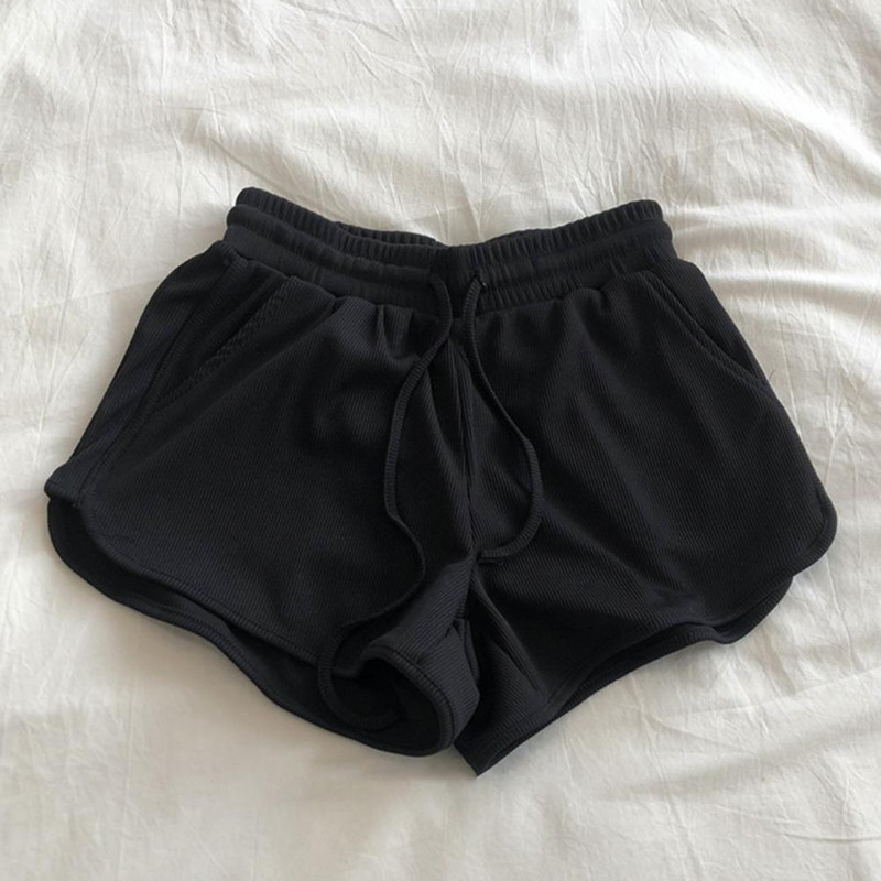 Naiste spordipüksid 2022. aasta suvi Uued ühevärvilised kitsad lühikesed püksid vabaaja naiste elastse vöökohaga Fitness rannapüksid шорты женский