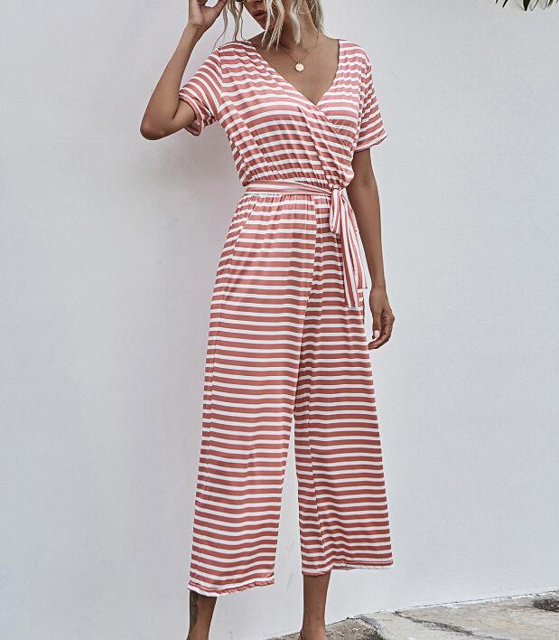 Europietiškos ir amerikietiškos moteriškos mados dryžuotas V formos iškirptės trumpomis rankovėmis suvarstomas plonas laisvalaikio moteriškas kombinezonas