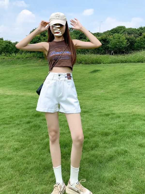 Feynzz kratke hlače od trapera visokog struka, široke ženske ljetne 2022. Nove trendi ins bijele mrežaste crvene vruće tanke vruće hlačice