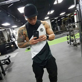 Muschi bărbați Bodybuilding Bodybuilding Cămașă musculară pentru bărbați Fitness Tank Tops stringer Vestă pentru bărbați fitness Îmbrăcăminte pentru bărbați hip hop tanktop