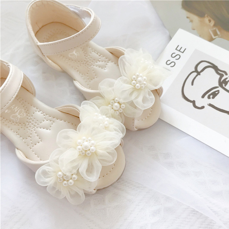 Σανδάλι Mulut Ikan Kristal Mutiara Bunga Bayi Perempuan Musim Panas Sandal Hak Datar Anak Slip On Mutiara Anak Pernikahan Putri untuk Anak Kecil