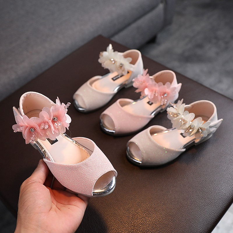 Baywell Sepatu Musim Panas Anak-anak Baru Anak Perempuan Cestoviny Berlian Ikatan Simpul Sandal Putri Anak-anak Bunga Mutiara Sepatu Datar Tari Anak Perempuan