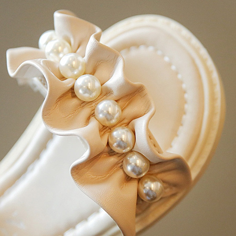 Szandál Anak-anak Perempuan Musim Panas Baywell Sepatu Pantai Sederhana Desain Mutiara Divat Anak-anak Szandál Putri Sol Lembut Lucu