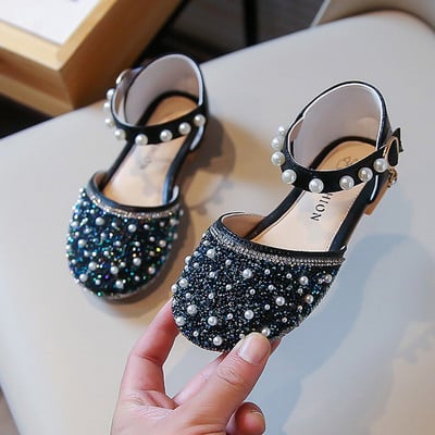 Sandal Putri Datar Anak Perempuan Musim Panas Sepatu Bayi Mutiara Berlian Imitasi Sederhana Retro Mode Sepatu Anak-anak Sandal Pesta Pernikahan