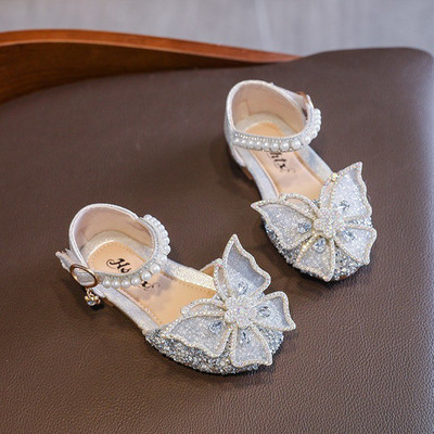 Sepatu Putri Pita Bayi Perempuan Gaya Módne sandále Kupu-kupu Berlian Imitasi Mutiara untuk Anak Perempuan Sepatu Pertunjukan Tari Payet untuk Anak-anak