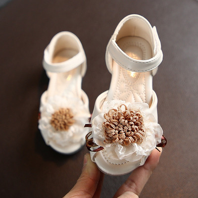 Baywell Sandal Anak-anak Perempuan Sepatu Putri Anak Perempuan Busur Kristal Sepatu Pertunjukan Tari Flat Mode Sandal Anak Baru Musim Panas