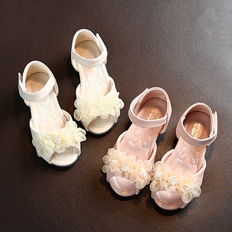 Baywell Sandal Anak-anak Perempuan Sepatu Putri Anak Perempuan Busur Kristal Sepatu Pertunjukan Tari Flat Mode Sandal Anak Baru Musim Panas