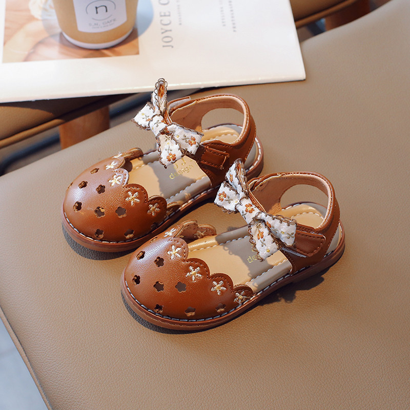 Ljetne sandale za djevojčice Emborider Cut-outs Cvjetić Dječji klizači Vintage Cover Prsti Bež Smeđe Prozračne 21-30 Dječje ravne cipele