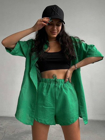 Trening ocazional de vară Pantaloni scurți pentru femei Costume de stradă verde Cămașă cu mânecă scurtă Topuri Mini pantaloni scurți largi cu șnur Set două piese
