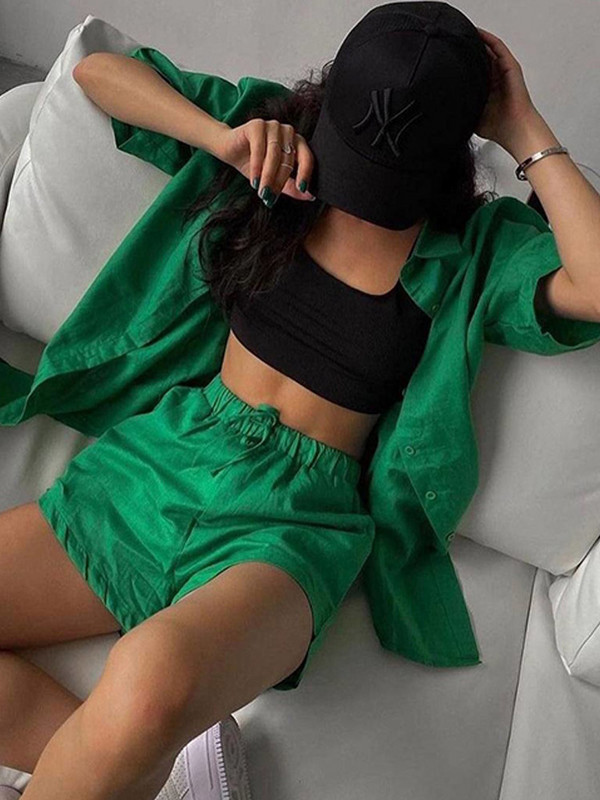 Vasaros laisvalaikio sportinis kostiumas Moteriški šortai Kostiumai Žali gatvės drabužiai trumpomis rankovėmis marškinėliai, palaidi, raišteliai, mini šortai, dviejų dalių rinkinys