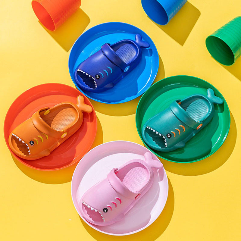 Vaikiški basutės Vaikams Animacinis filmas Ryklys Vasaros Mažyliai Berniukai Mergaitės Minkštas padas Kūdikių Batai Neslystantys šlepetės