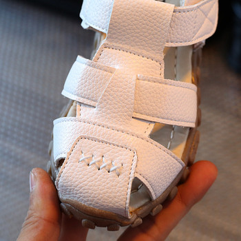 Летни нови детски корейски сандали за момчета Детски бебешки плажни обувки Hook & Loop Кухи нехлъзгащи се обувки за бебе момиче момче обувки за малко дете