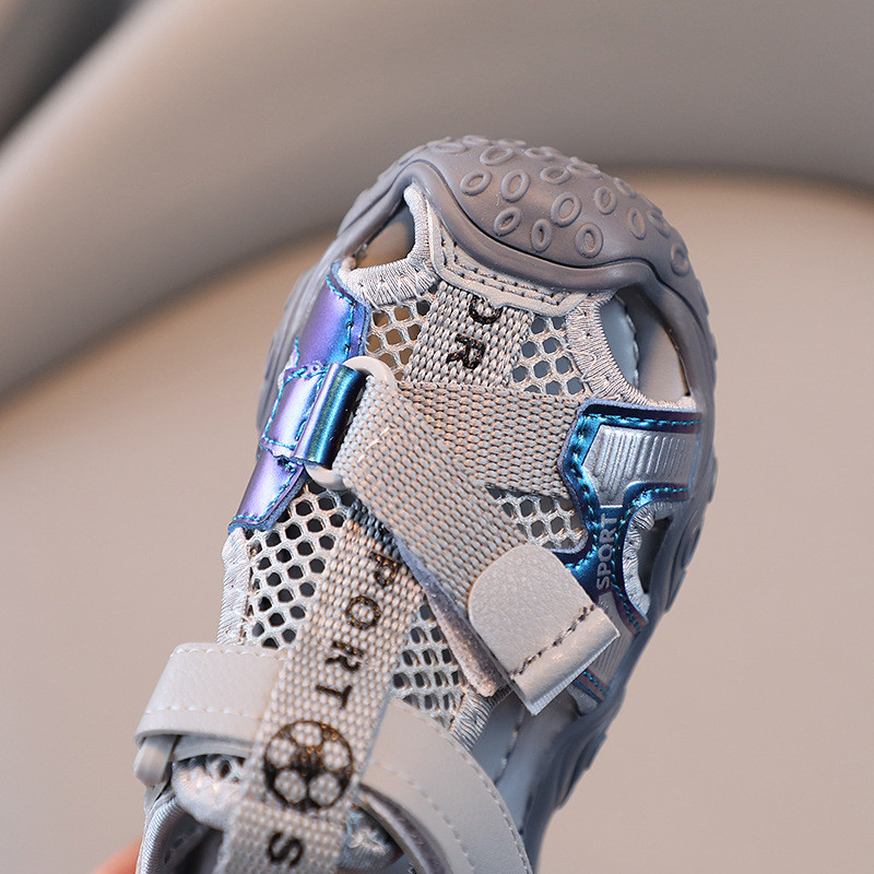 2023 Klasične crne sive sandale za dječake Ljetne sportske cipele s izrezima Dječje vanjske vrtove Zgodne dječje cipele G04171