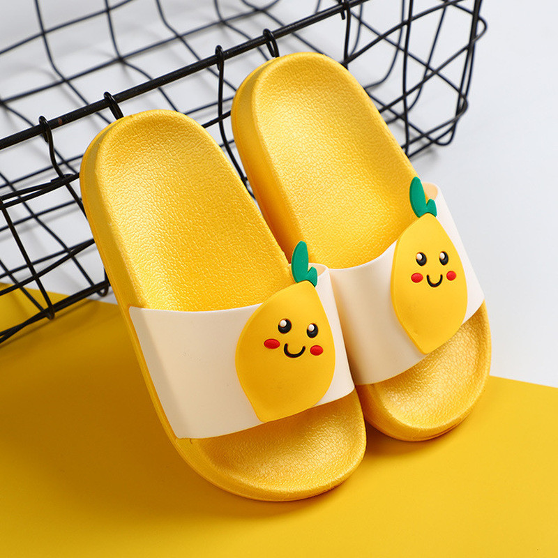Jauki ķiršu bērnu čības, augļu stils, vasaras modes komforts, neslīdoši, gaiši bērnu apavi ikdienas lietošanai mājās, vannas istabas čības