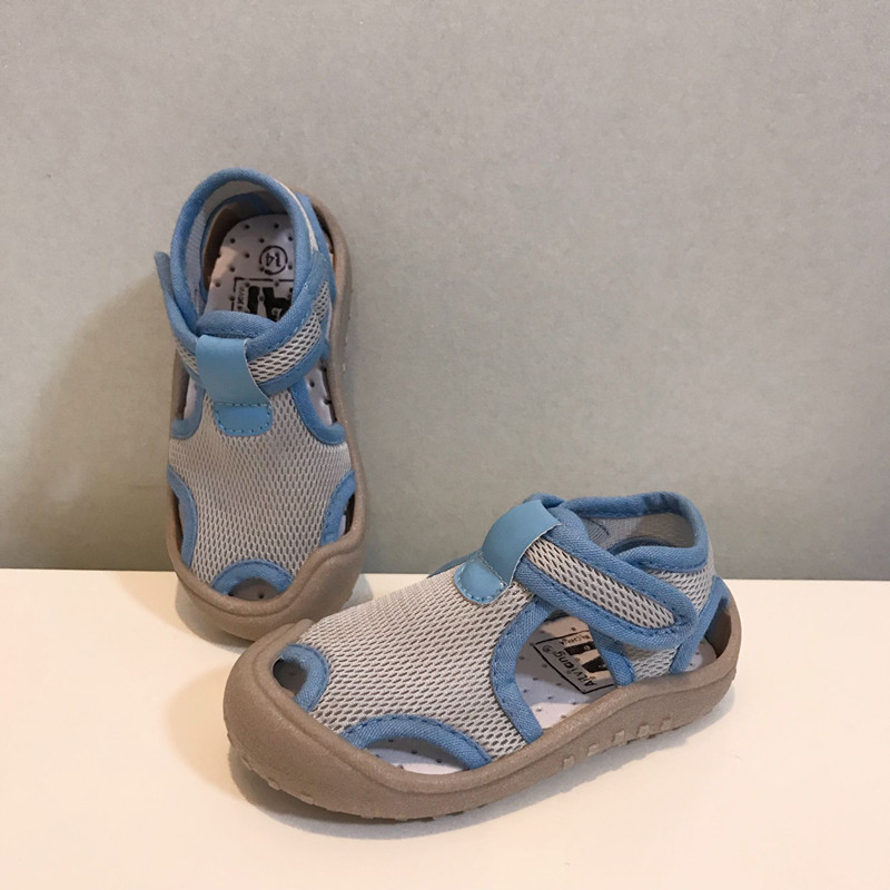 Vasariniai batai kūdikiams Kūdikių basutės berniukams mergaitėms laisvalaikio sportinės paplūdimio tinklinės basutės vaikams plokščios PVC minkštos padas, kratinys, vaikiški batai