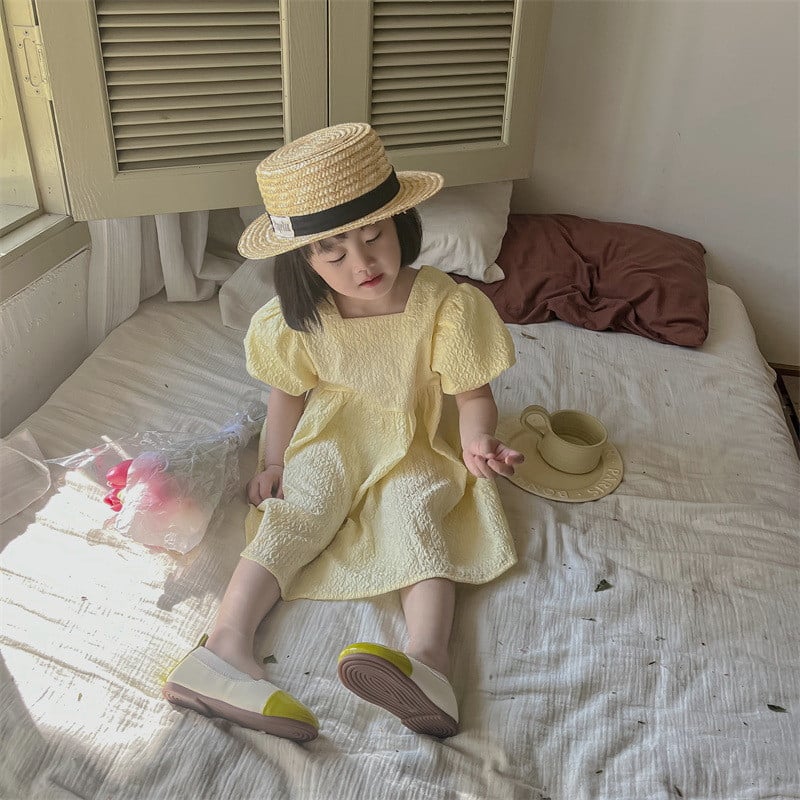 Κορεάτικο στυλ Νέο καλοκαιρινό φόρεμα για κοριτσάκι κοντά μανίκια φουσκωτά Κίτρινο λευκό τετράγωνο γιακά φόρεμα πριγκίπισσας παιδικά ρούχα E3300