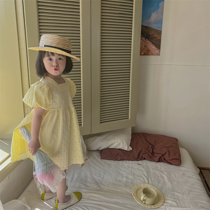 Κορεάτικο στυλ Νέο καλοκαιρινό φόρεμα για κοριτσάκι κοντά μανίκια φουσκωτά Κίτρινο λευκό τετράγωνο γιακά φόρεμα πριγκίπισσας παιδικά ρούχα E3300