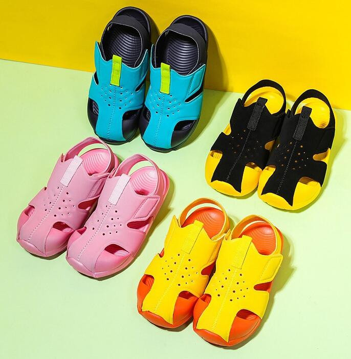 Gyerekcipők Strand EVA Strandszandálok Divat Sportcipők Lányok Hollow Out Cipők Nyári Candy Színes Fiúszandálok