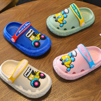 Детски сандали Детски чехли Летни момчета Сладки анимационни неплъзгащи се меки дъна Деца Бебешки момичета Бебешки обувки Baotou Hole