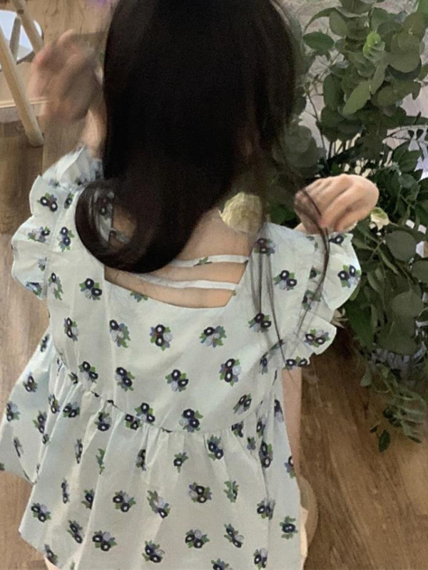 Moteriški marškiniai, skraidančios rankovės, raukiniai gėlėmis, saldus korėjietiškas mados stilius, studentai, tinkantys visiems, vasaros klasikinis dizainas, švelnus laisvalaikis