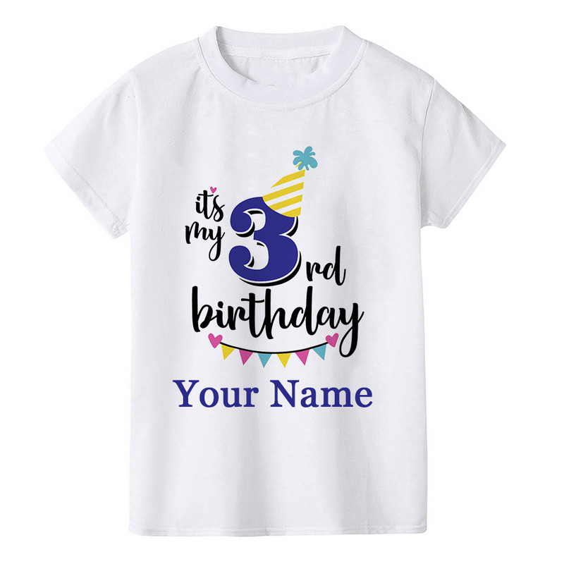 Dječakov rođendanski broj Ime Crtani broj majice 1 2 3 4 5 6 7 8 9 Grafička dječja odjeća Dječje rođendanske majice Smiješni poklon