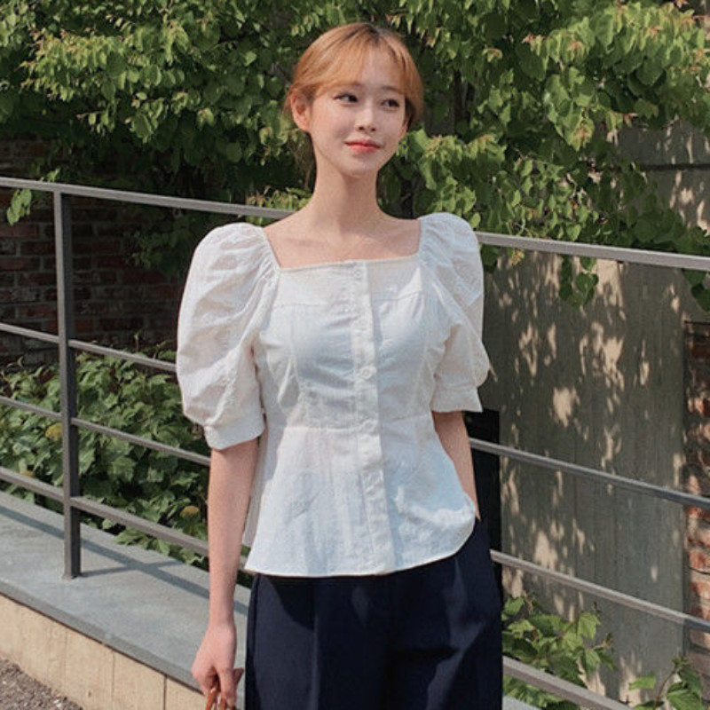 Női ing Nyári Szilárd Egyszerű Édes Lányok Stílusos Klasszikus Divat Univerzális Koreai Stílus Puff Ujj Chemise Femme Graceful