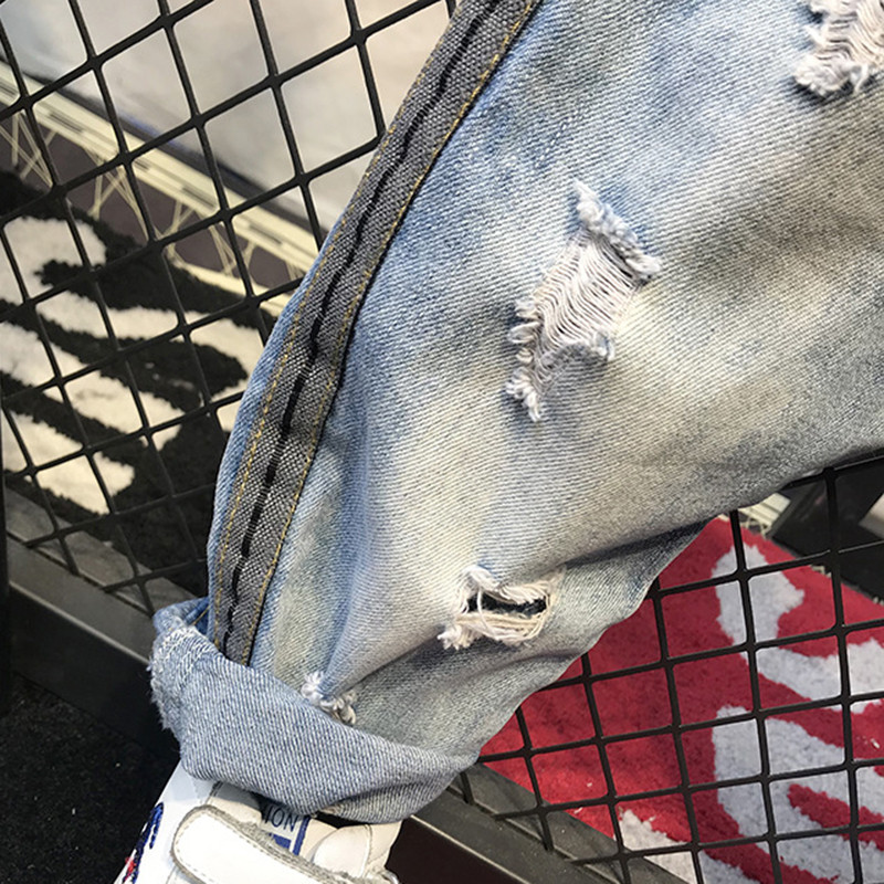 Korea stiilis uued laste teksad Kevad-sügis poisid Mood Hole sirge silinder vabaaja teksad elastne vöökoht lastele lahtised püksid