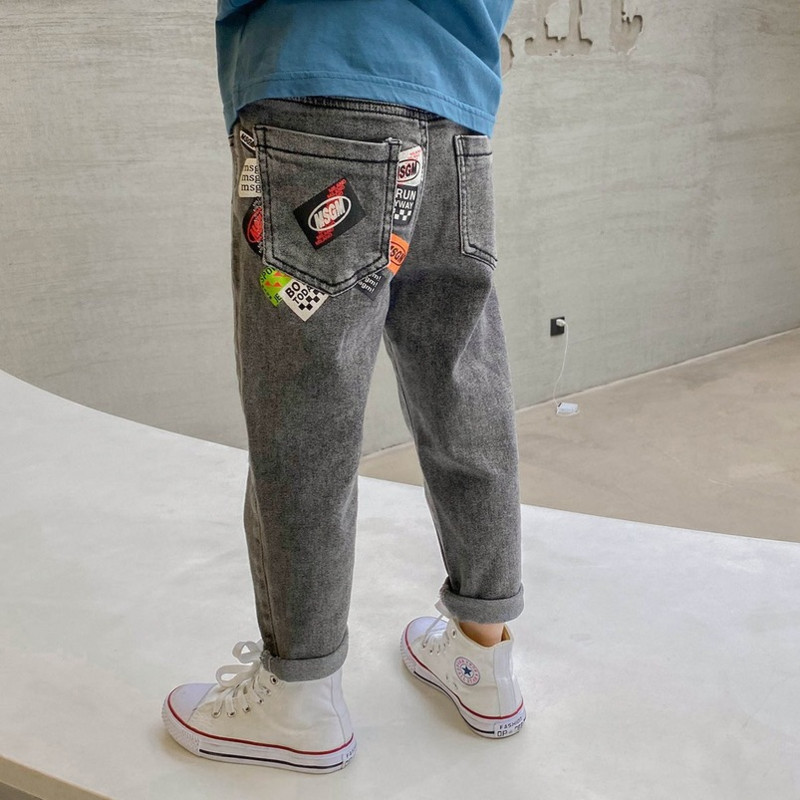 Traperice za malu djecu Traper hlače za male dječake Mekane traperice Dječja odjeća Dječje hlače iz crtića 2 3 4 5 6 godina Traperice s grafitima za dječake