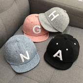 Babafiú baseballsapka puha eresz betűs baba sapka tavaszi nyár gyerekeknek lányoknak állítható napellenzős kalapok