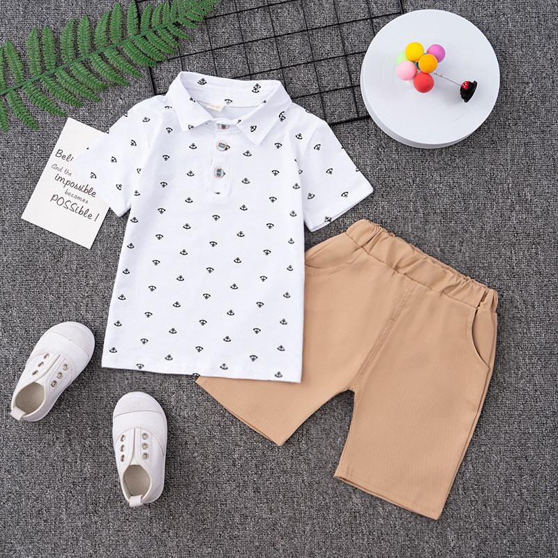 Nyári babaruha gyerekruha szett divat fiúknak alkalmi nyomott hajtóka rövid ujjú póló + nadrág 2 részes 1-5 éves korig