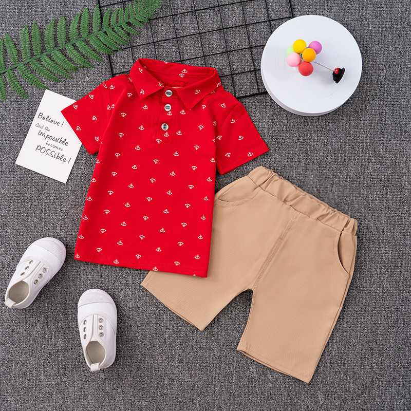 Nyári babaruha gyerekruha szett divat fiúknak alkalmi nyomott hajtóka rövid ujjú póló + nadrág 2 részes 1-5 éves korig