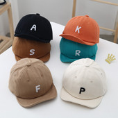 Nauja raidė Kūdikių kepurė berniukui mergaitėms beisbolo kepuraitės Reguliuojamos vientisos spalvos Pavasaris Vasara 3-24 mėn. Lauke Kepurės nuo saulės vaikams Vaikai