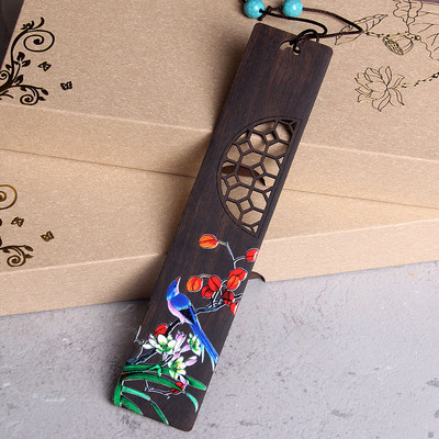 Retro Redwood Flowers Păsări Scobiți Semne de carte pandantiv cu ciucuri Semn de paginare din lemn pentru birou Rechizite pentru citire pentru studenți Papetarie