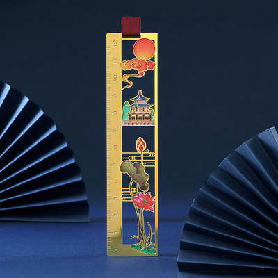 Δημιουργικοί σελιδοδείκτες Κινέζικο στυλ Κοίλο σελιδοδείκτη Μεταλλικό ορειχάλκινο φωτιστικό πίνακα σελιδοδείκτης Δώρο Βιβλιοθήκη Mountain Crane Deer Lotus