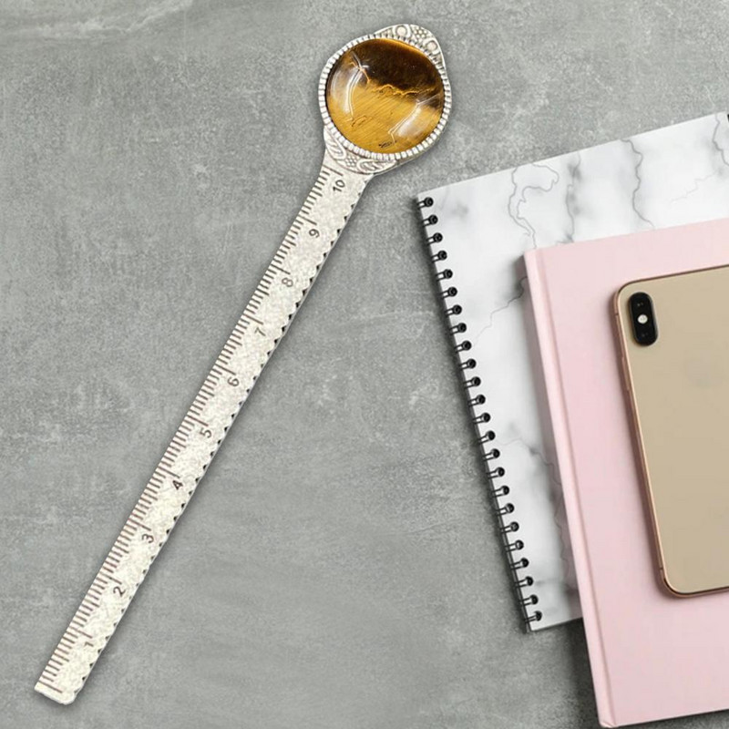 Patvari žymė senovinė žalvario žymė Tigro akimis inkrustuota dirbtiniais brangakmeniais matavimo liniuotė Knygų žymėjimo žymė