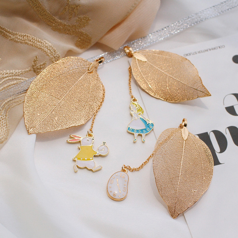 1 vnt Alice Rabbit Laikrodžio lydinio lapų dizainas Žymės Puslapio žymeklis Gimtadienio dovanos raštinės reikmenys mokyklos biuro reikmenys