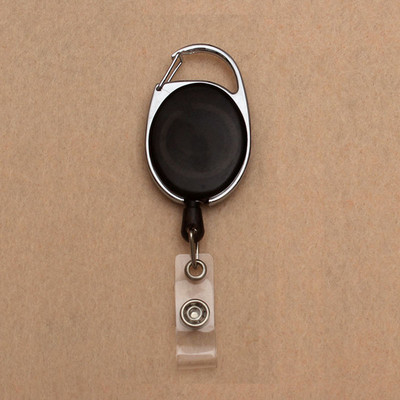 Juoda ištraukiama ištraukiama ženklelio ritė ABS plastiko simbolių keičiamo dydžio studentų slaugytojų parodos PU vizitinės kortelės ženklelio laikiklis
