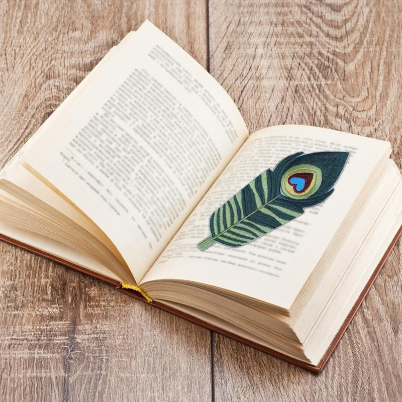 Plunksna žymė rankomis išsiuvinėtas knygų puslapių žymeklis Motinos diena Kalėdos Valentino diena Mokytojo dienos dovana knygnešiui ir