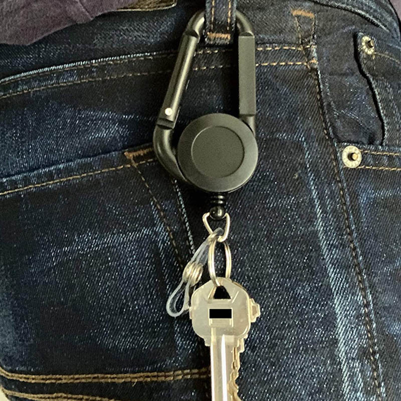 8-цветна макара за значки с алпинистка катарама Прибиращ се държач за значка за самоличност с въртяща се на 360 градуса щипка за алигатор, държач за име